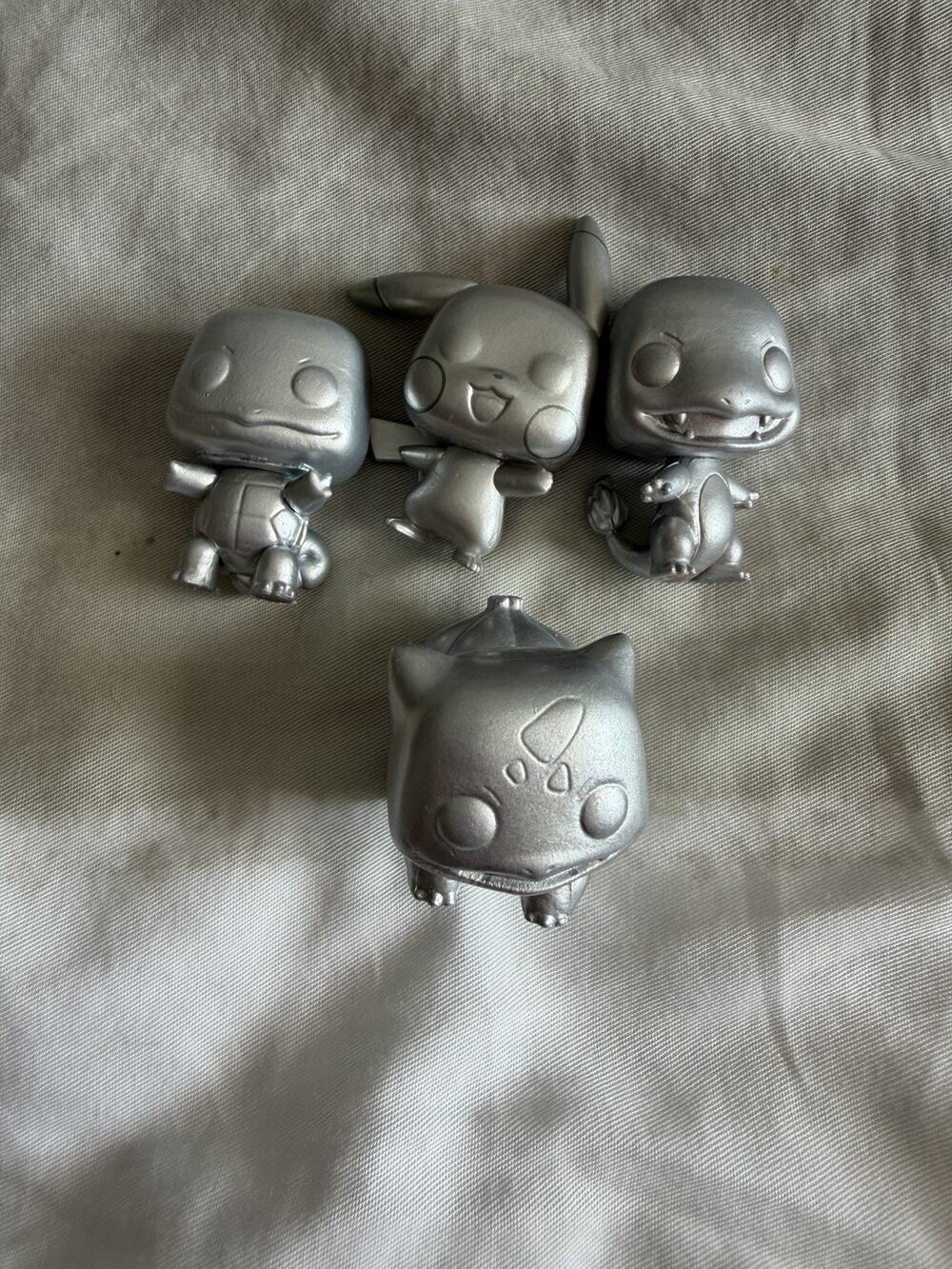 Funko POP Pokemon Charmander Squirtle Bulbasaur Pikachu Silver Pocket Figures